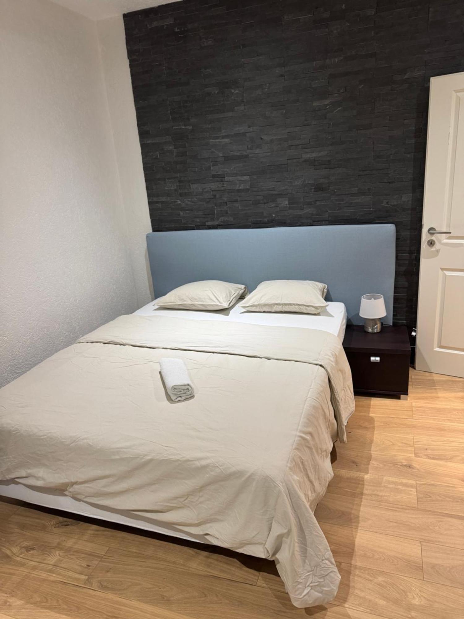 Appartement Bes,, Chaleureux Et Confortable Avec Entree Independante Wittenheim Luaran gambar