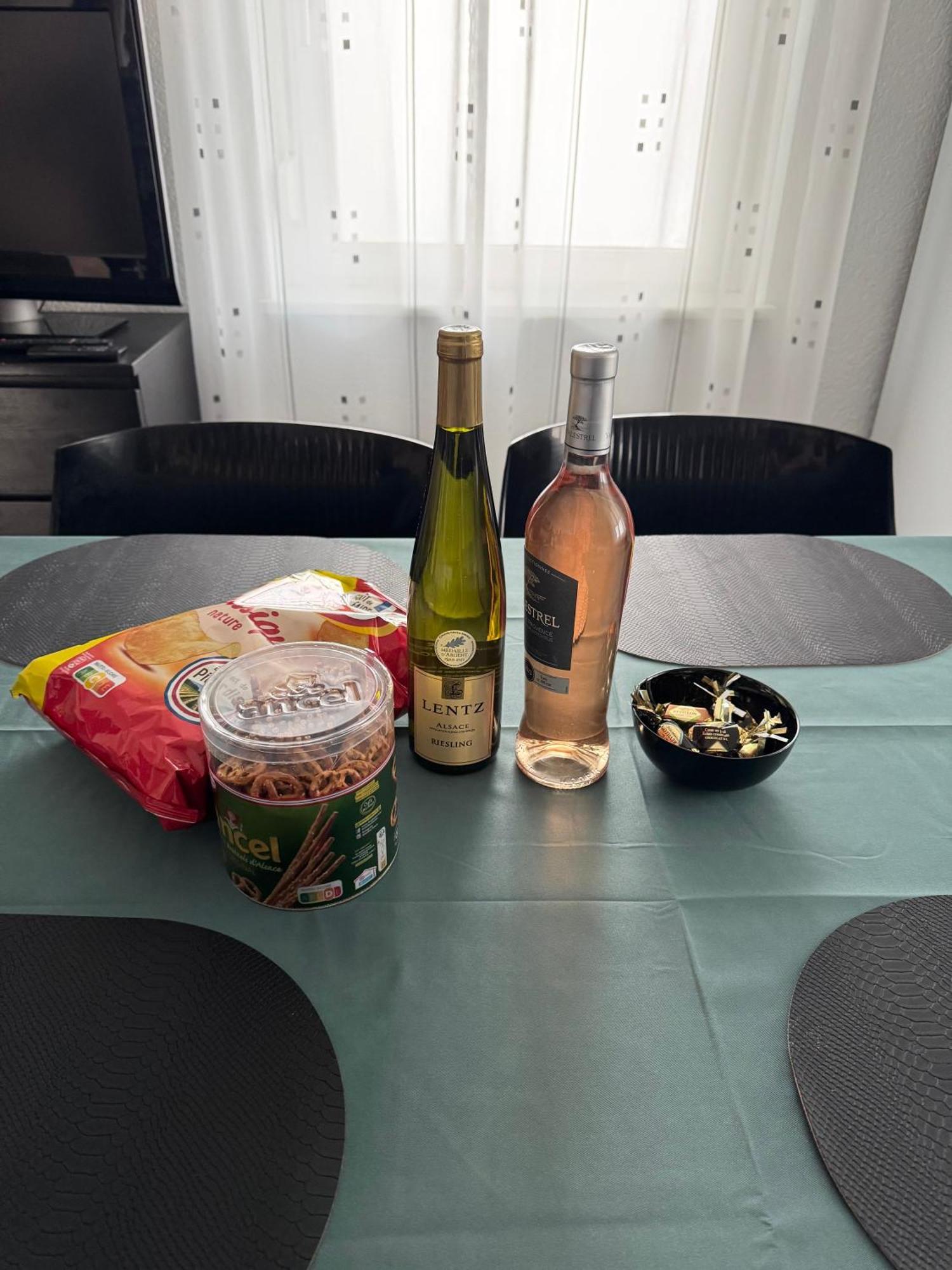 Appartement Bes,, Chaleureux Et Confortable Avec Entree Independante Wittenheim Luaran gambar